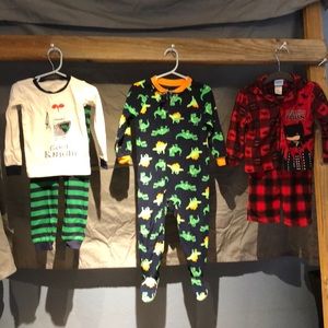 Boys pajamas; 2T (package deal)